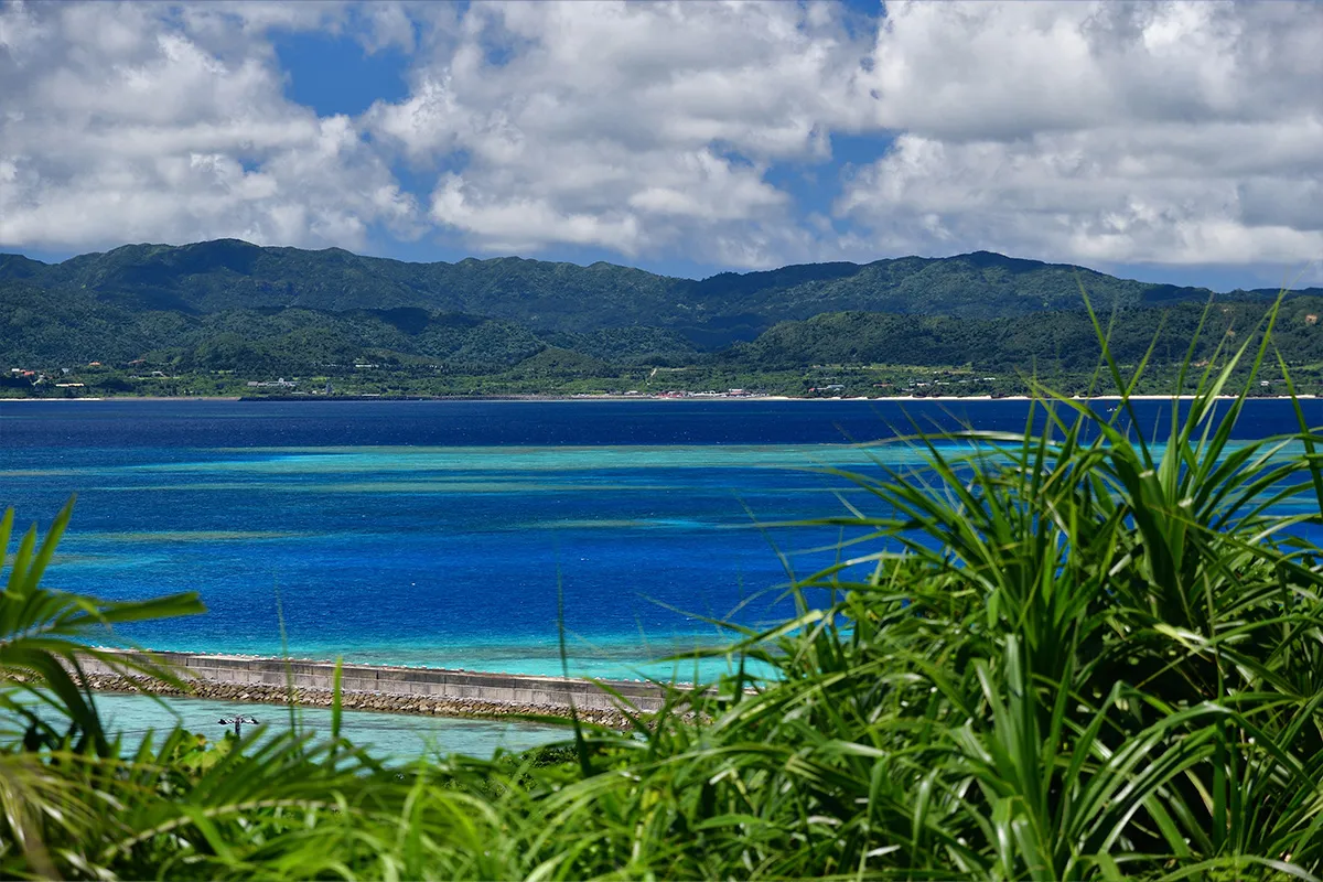 鳩間島